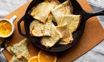 Palacinky s pomarančovým maslom a brandy